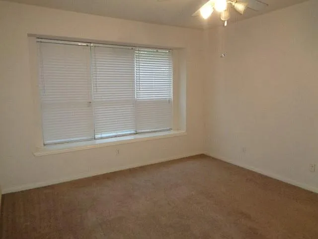 10326 Thornmont Ln — Photo 10