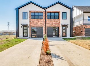 2415 Merlin St, Dallas, TX 75215