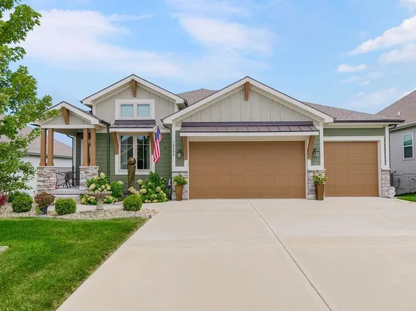 10705 N Bell St, Kansas City, MO 64155