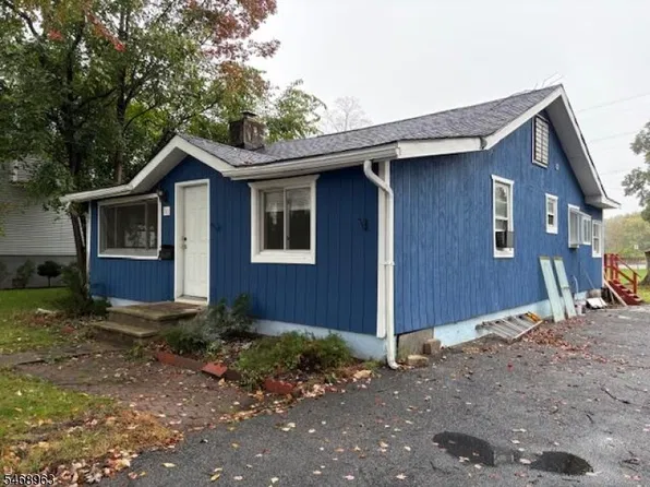 30 Cherokee Ave #1, Lake Hiawatha, NJ 07034