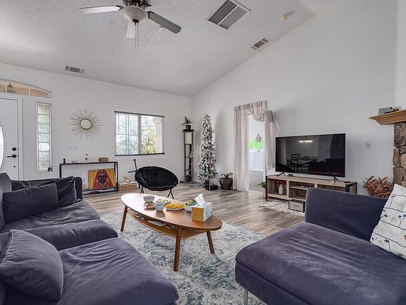 5th image of 8809 Wolf Dr