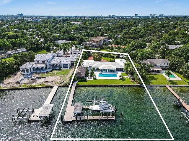 3410 N Flagler Dr — Photo 65