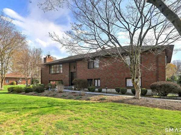 4565 Madison Ave, Trumbull, CT 06611