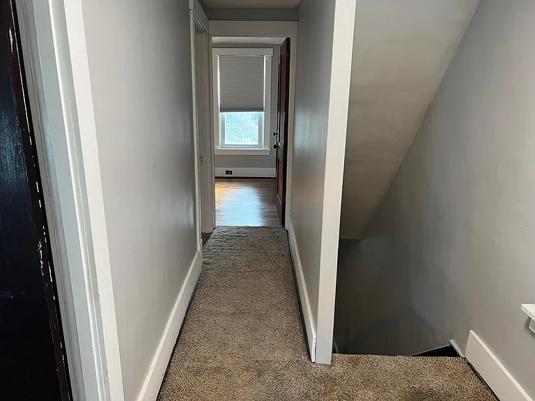 616 Peebles St — Photo 10