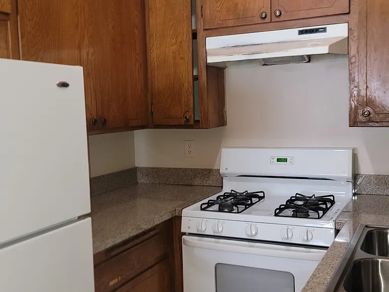 11959 Nebraska Ave #211 — Photo 6