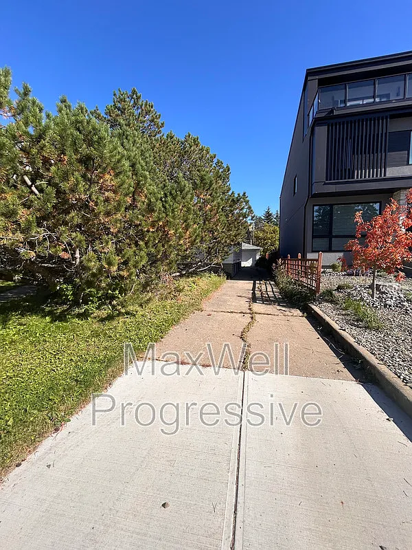 3 bed, 2.0 bath, 1464 sqft, $2,000 — Photo 4