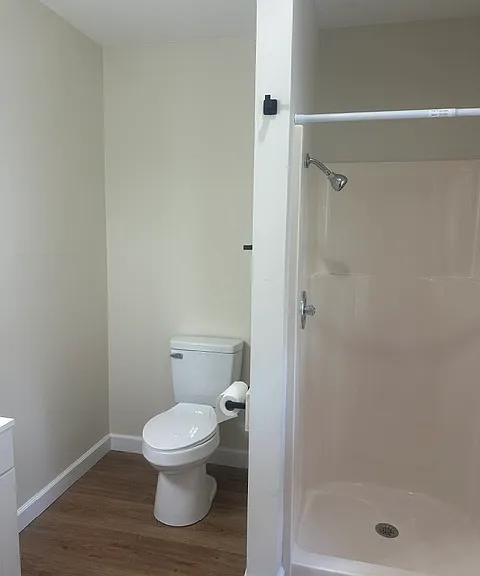 2310 S Kings Ave — Photo 11