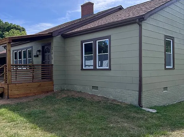 246 W McNeely Ave, Mooresville, NC 28115