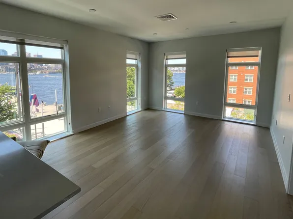 1 Lisbon St Unit 301, Boston, MA 02128