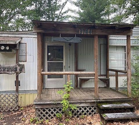 4th image of this home