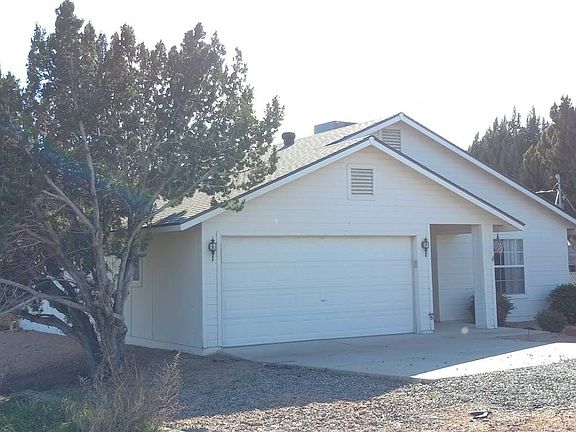 3rd image of 4875 E Cedar Dr