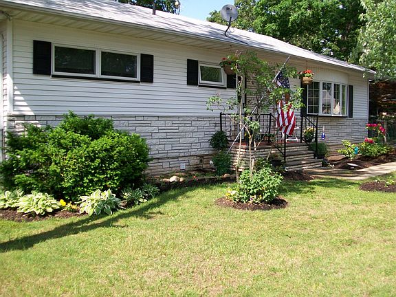 Front of house - Left