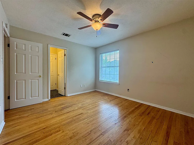 10813 Redmond Rd — Photo 32