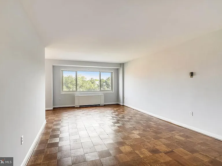 4201 Cathedral Ave NW #1218E — Photo 18