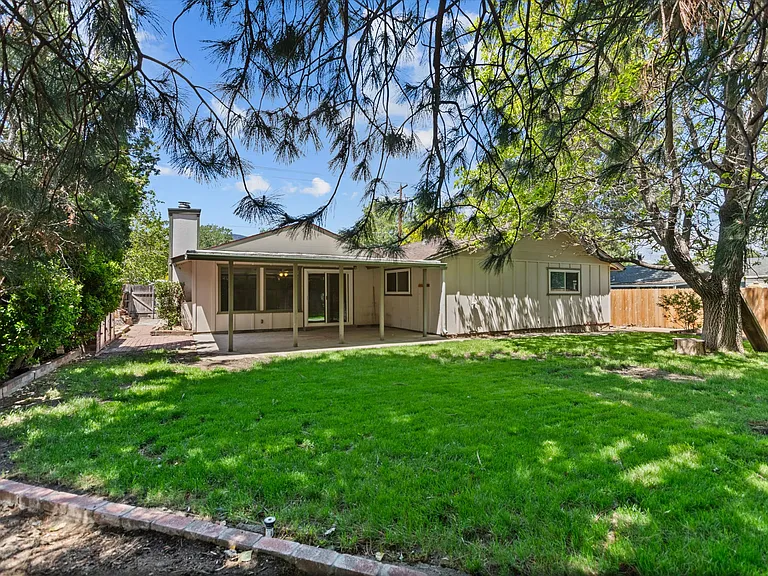 2513 Silver Sage Dr — Photo 29