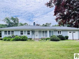 14 Lowell Pl, Fredonia, NY