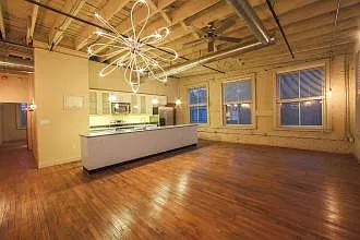1300 Main St #305
