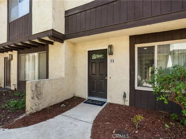 1077 Santo Antonio Dr APT 54, Colton, CA 92324