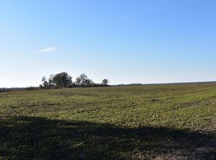 Levee, Crumrod, AR 72328