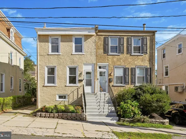 411 Leverington Ave, Philadelphia, PA 19128