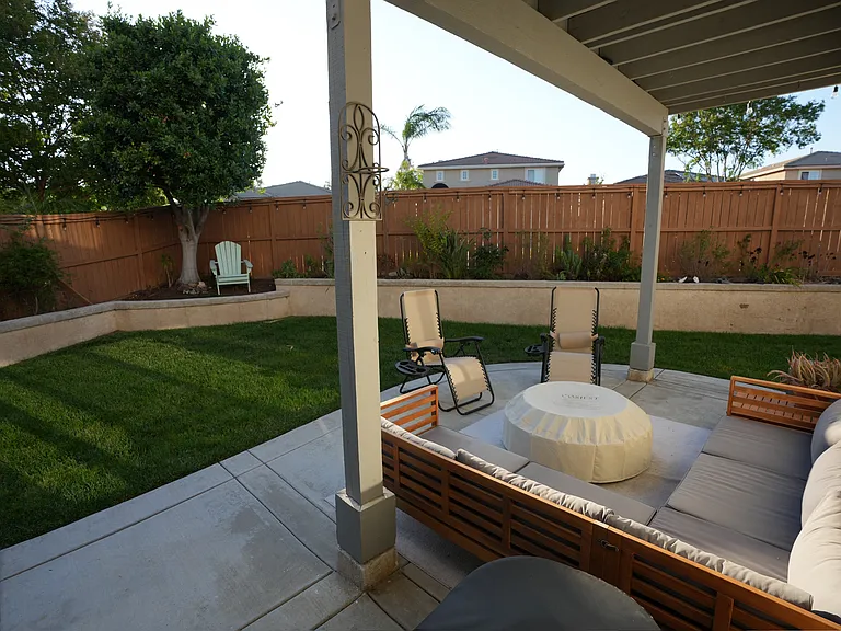 Gleneagles Dr — Photo 2