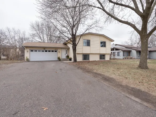 8432 Sheridan Ave N, Brooklyn Park, MN 55444