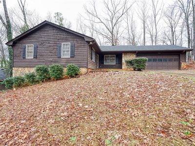 719 Lost Creek Cir, Stone Mountain, GA, 30088