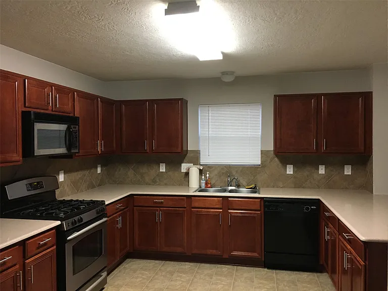 18102 Rexine Ln — Photo 4