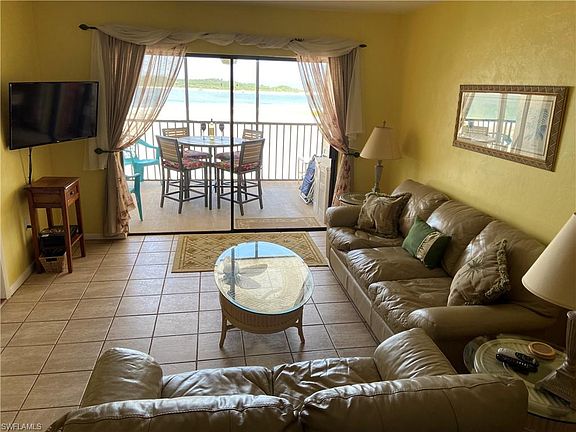 3rd image of 8350 Estero Blvd APT 624