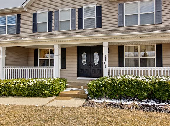 3rd image of 1701 Mulberry Dr