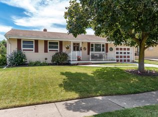 1704 Vassar Rd, Rockford, IL 61103