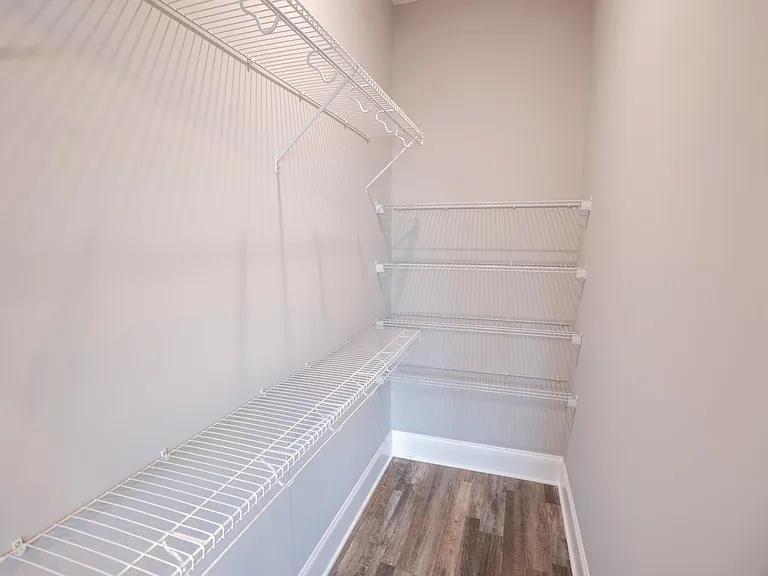 2120 Creason St — Photo 12