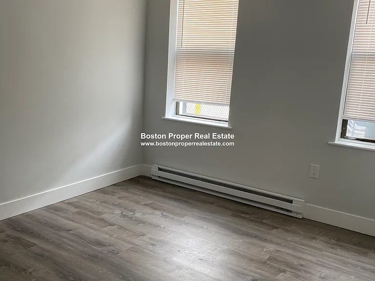 81 Park Dr #C — Photo 3
