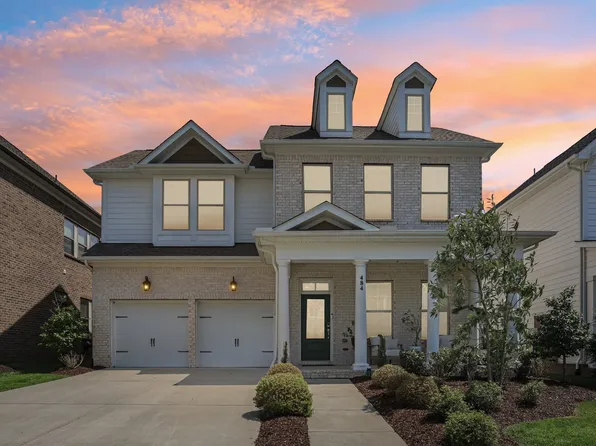 484 Abington Dr, Hendersonville, TN 37075