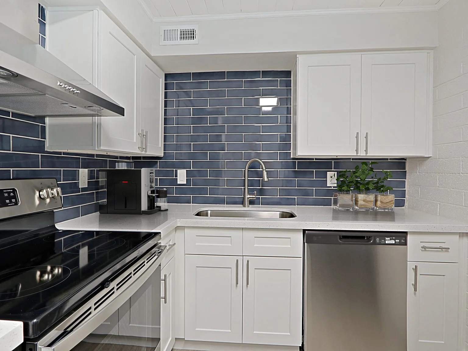 Pierson Place Apartments — Photo 1