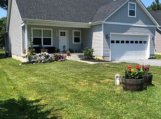 1913 Harbor Dr, Chester, MD 21619