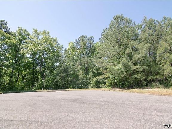3rd image of 2040 Westminster Ln