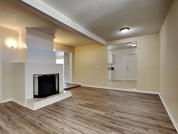 4th image of 10600 S Saint Andrews Pl