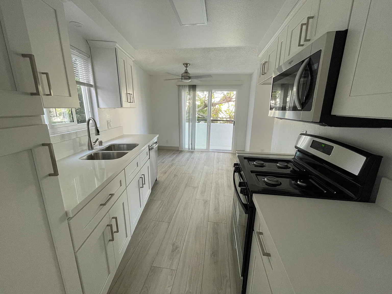 1 bed, 750 sqft, $2,595 — Photo 1
