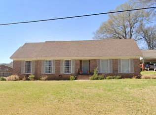 403 Fairground St, Winona, MS 38967