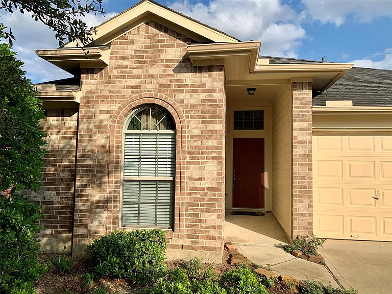 15506 Wedgewood Park — Photo 3