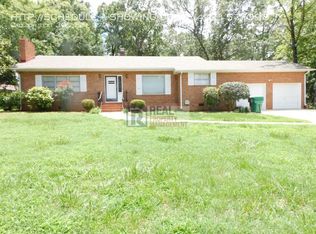 604 Pineburr Rd, Jamestown, NC 27282