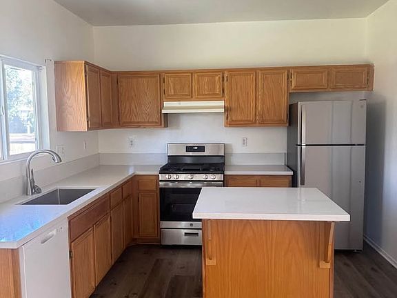 2nd image of 13394 Baylor Dr