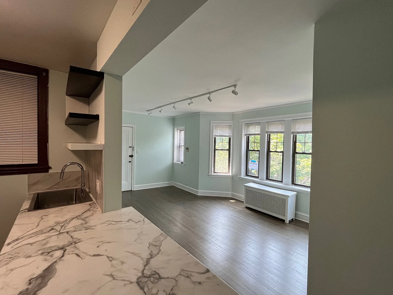 2 bed, $1,550 — Photo 4