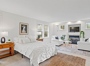 2372 Douglas Drive NE, Bainbridge Island, WA 98110