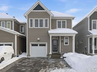 52 Hackamore Cres, Ottawa, ON K0A2Z0
