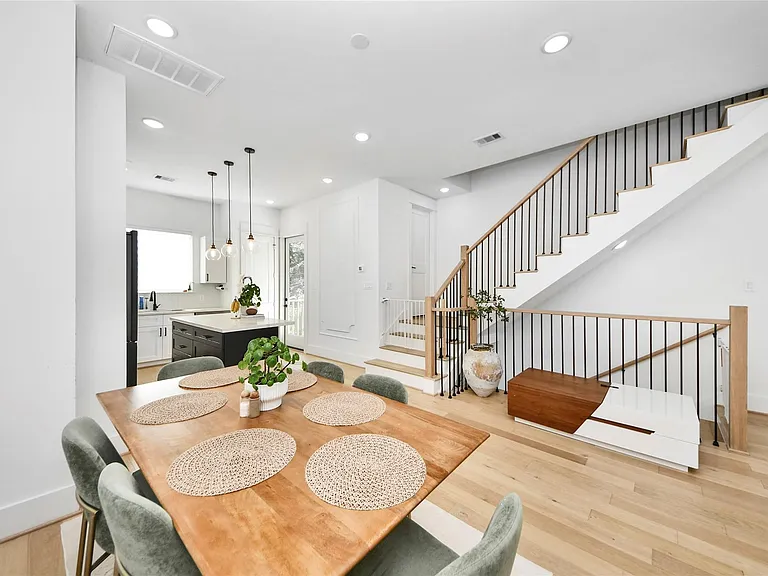1837 Flowing Springs Trl — Photo 24