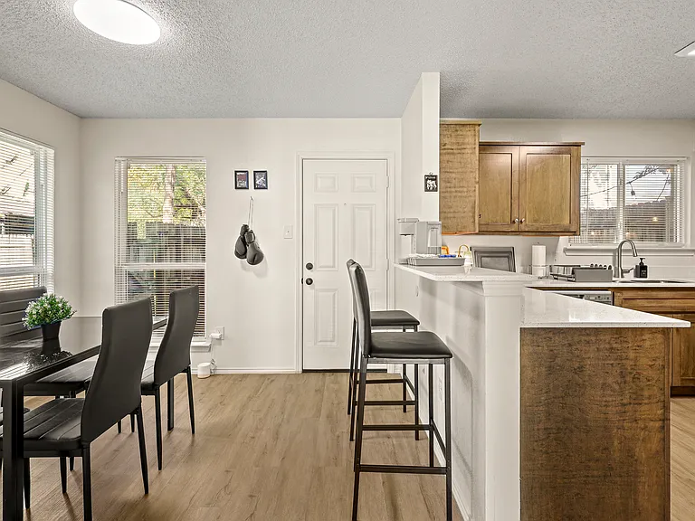 E Norwood Cir — Photo 12
