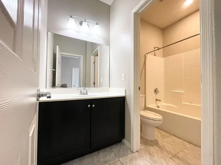 6415 Pochman Mesa St — Photo 9