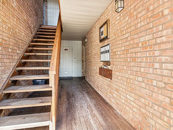 2nd image of 5803 Oakwood Dr APT B